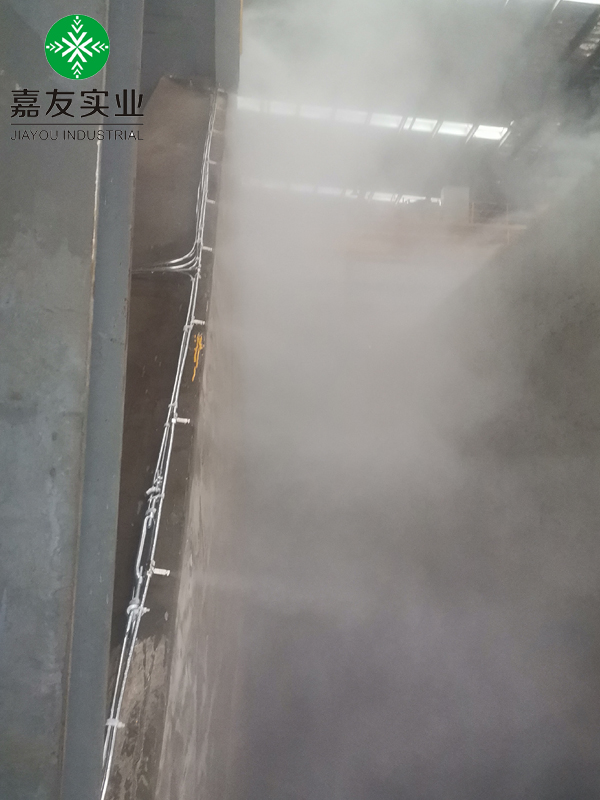 泰興市申聯(lián)環(huán)?？萍加邢薰径淹羵}噴霧降塵系統(tǒng) (2)